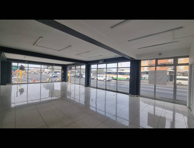 824M² RETAIL TO LET IN GOODWOOD CENTRAL